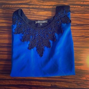 Brixon Ivy Sleeveless Lace Trim Top - M